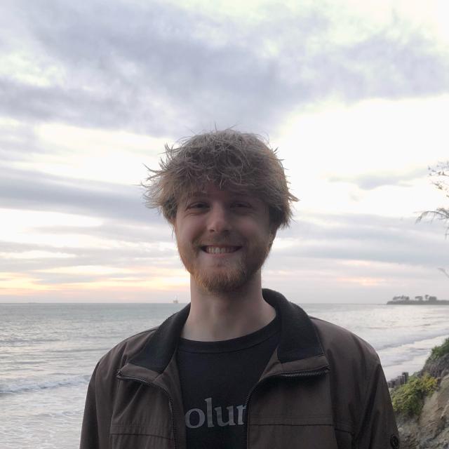 Headshot of Derek Murphy